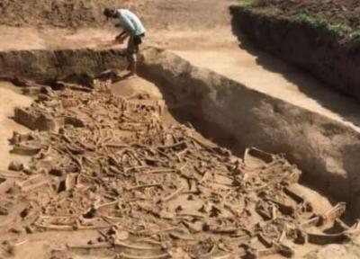 کشف گور دسته جمعی جسدهای بی سر در اروپا ، عکس