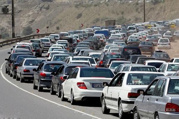 ترافیک سنگین در جاده چالوس ، احتمال ریزش سنگ و رانش کوه در 2 جاده شمالی